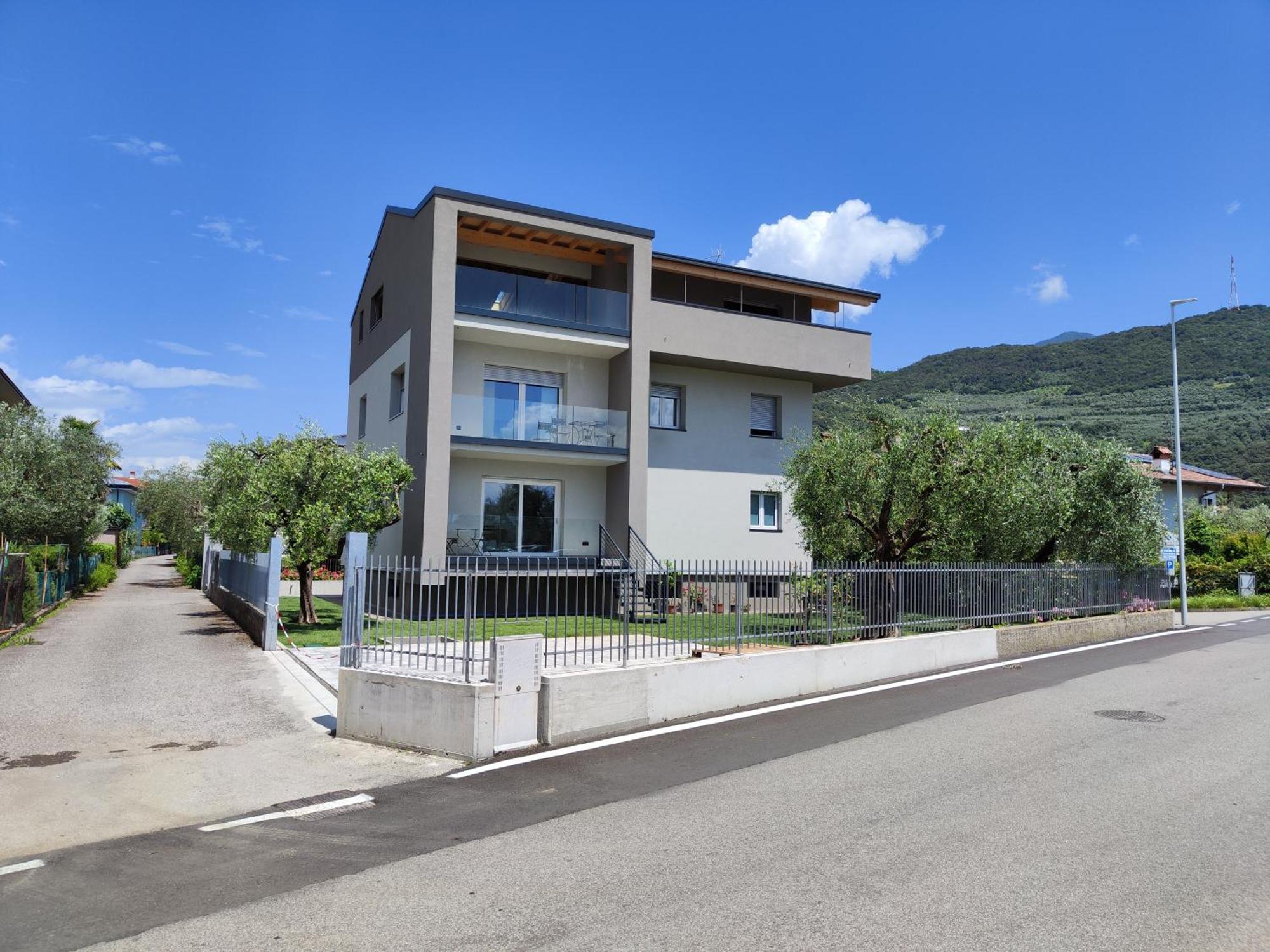 Oasi Degli Ulivi Lägenhet Riva del Garda Exteriör bild