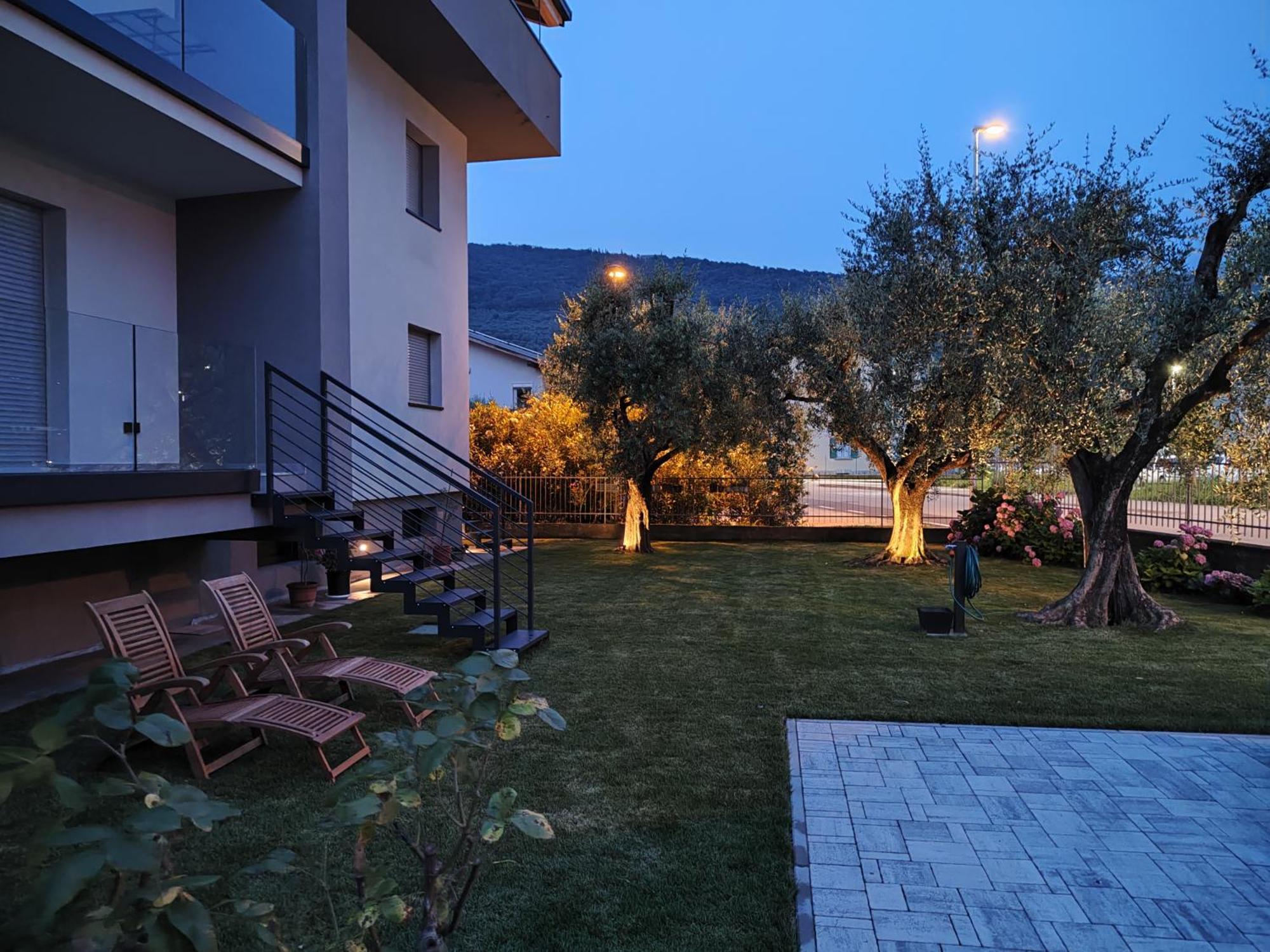 Oasi Degli Ulivi Lägenhet Riva del Garda Exteriör bild